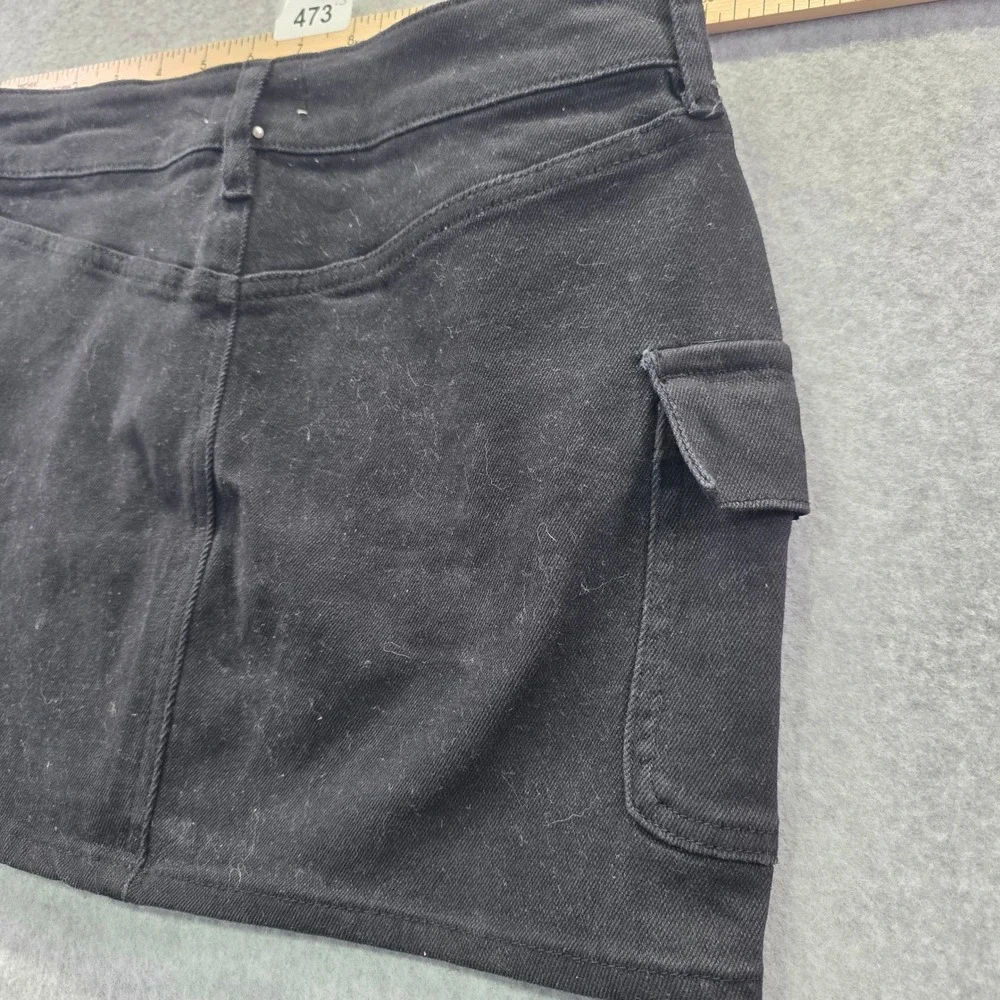 PacSun Womens Black Denim Cargo Mini Skirt Size 25 Utility‎ Pocket Y2K Style